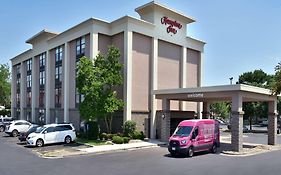 Hampton Inn Des Moines Airport Des Moines Ia